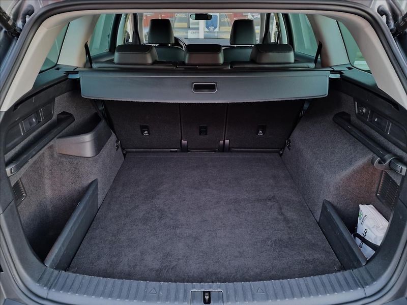 Škoda Kodiaq 2.0TDI 147kW DSG Style 4x4,ČR - fotka 16 z 50