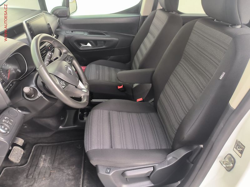 Opel Combo (2020) 1.5CDTi MAXi XL, Life, AT - fotka 9 z 24