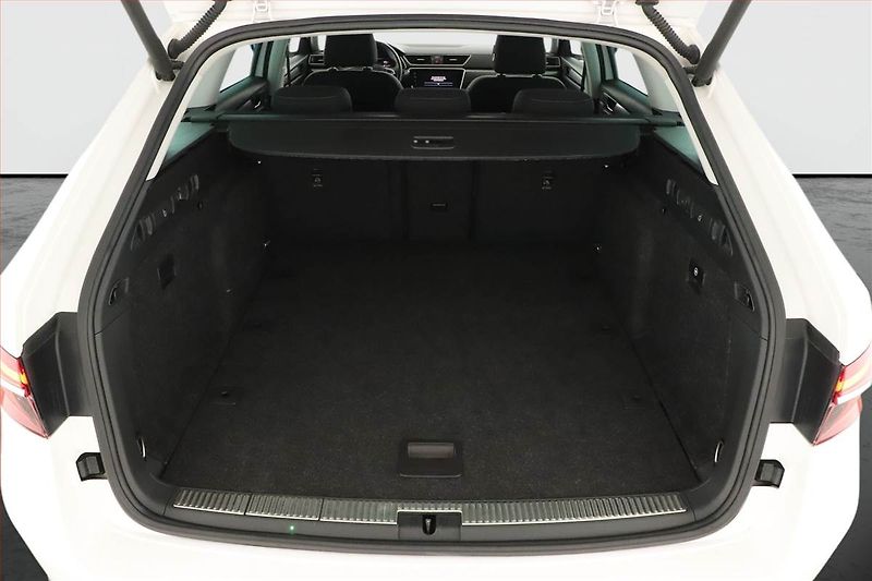 Škoda Superb (2019) 2.0 TDI, Automat, Serv.kniha - fotka 11 z 22