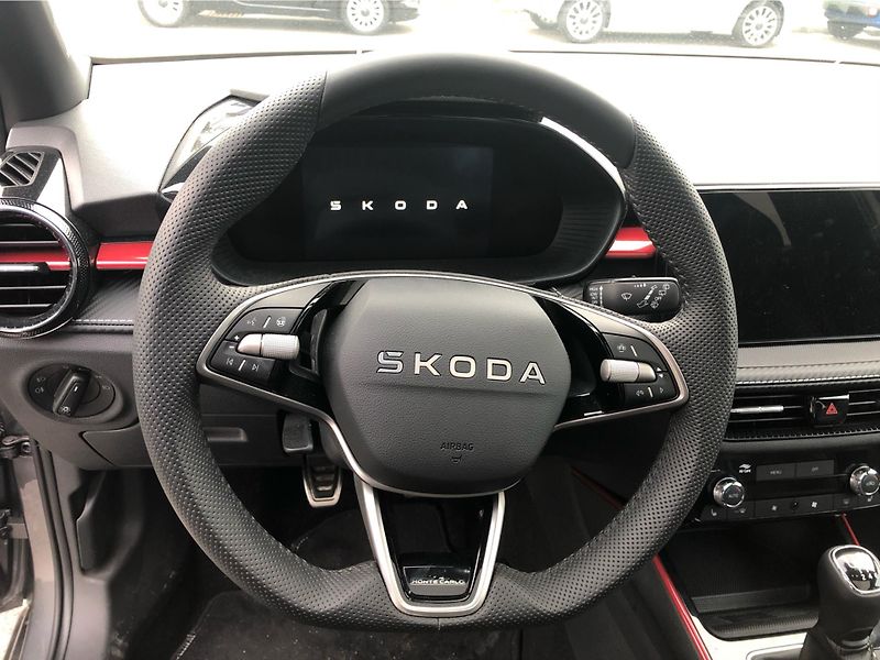 Škoda Fabia 1.0 TSi Monte Carlo - fotka 15 z 29