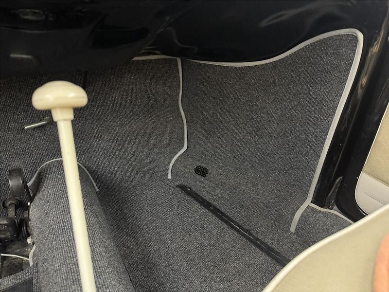 Volkswagen Ostatní 1,2 OVÁL KOMPLET PO RENOVACI - fotka 13 z 26
