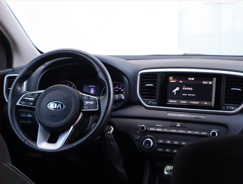 Kia Sportage (2019) Gold 1.6 T-GDI, 4X4 - fotka 7 z 17