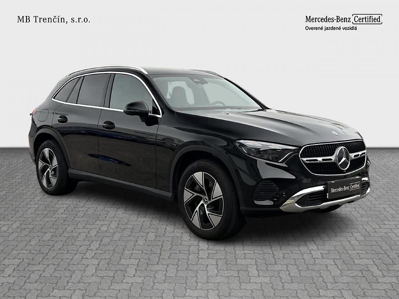 Mercedes-Benz GLC (2023) 300de 4MATIC - fotka 2 z 27