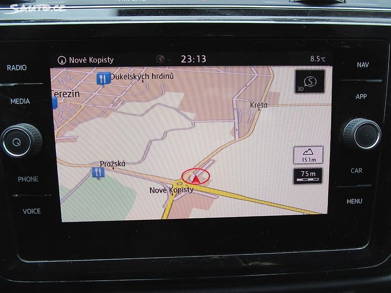 Volkswagen Touran 1,2TSI-81KW-NOVÁ STK+OLEJ - fotka 22 z 31