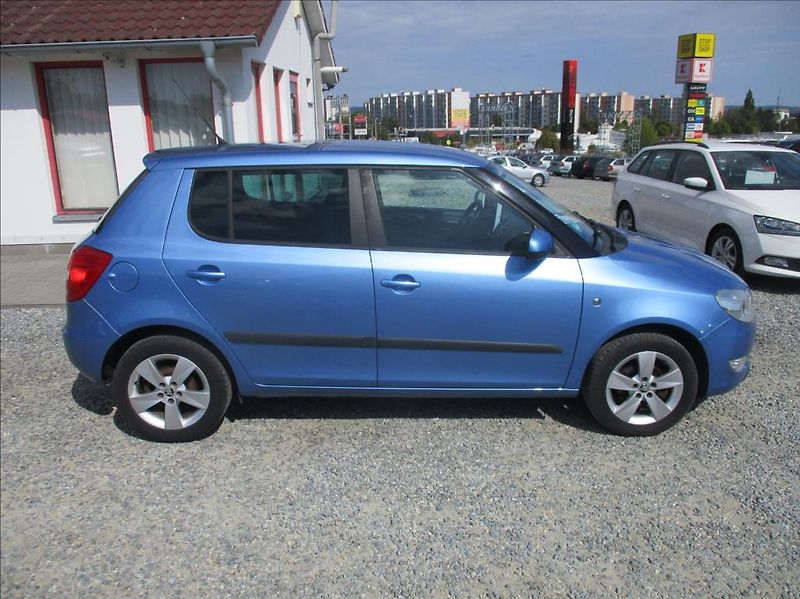 Škoda Fabia 1,2 TSI,aut.klima,serv.kniha, - fotka 5 z 36