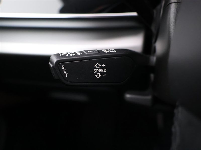 Audi Q7 3,0 TDI 210kW Qattro CZ DPH - fotka 19 z 33