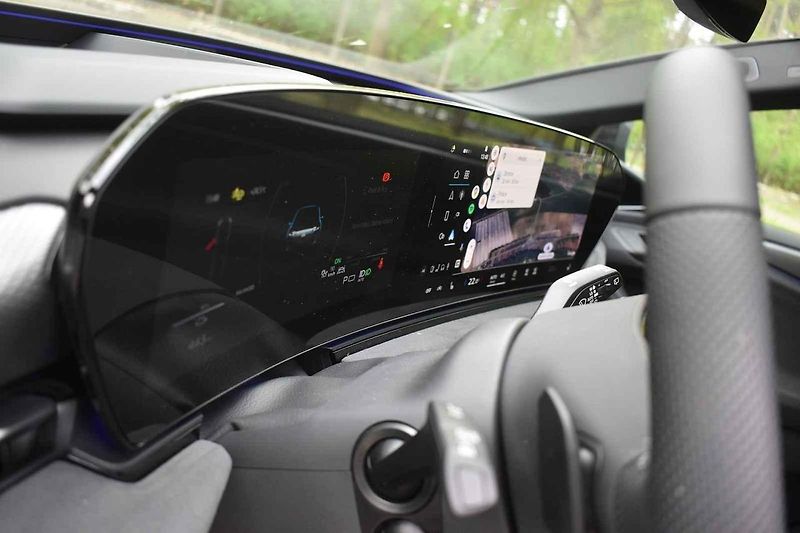 Audi A6 e-tron je hodně pohodlné auto s velmi dobrým dojezdem.
