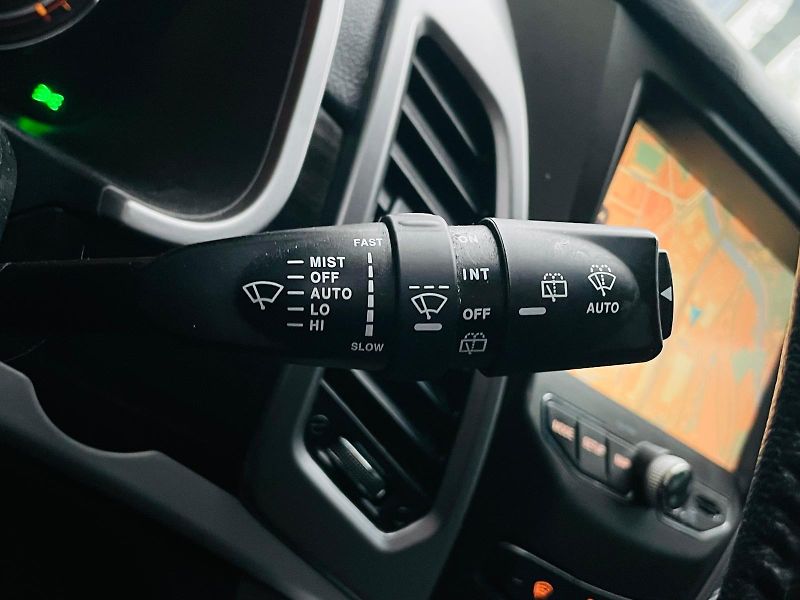 SsangYong Korando 2.2TD 4x4 MANUÁL 1.MAJ TAŽNÉ - fotka 45 z 50