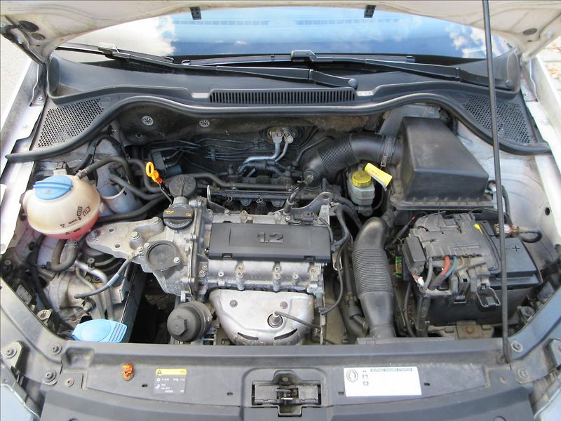 Volkswagen Polo 1,2 i Klima, 5dv. ESP, Nové ČR - fotka 24 z 26