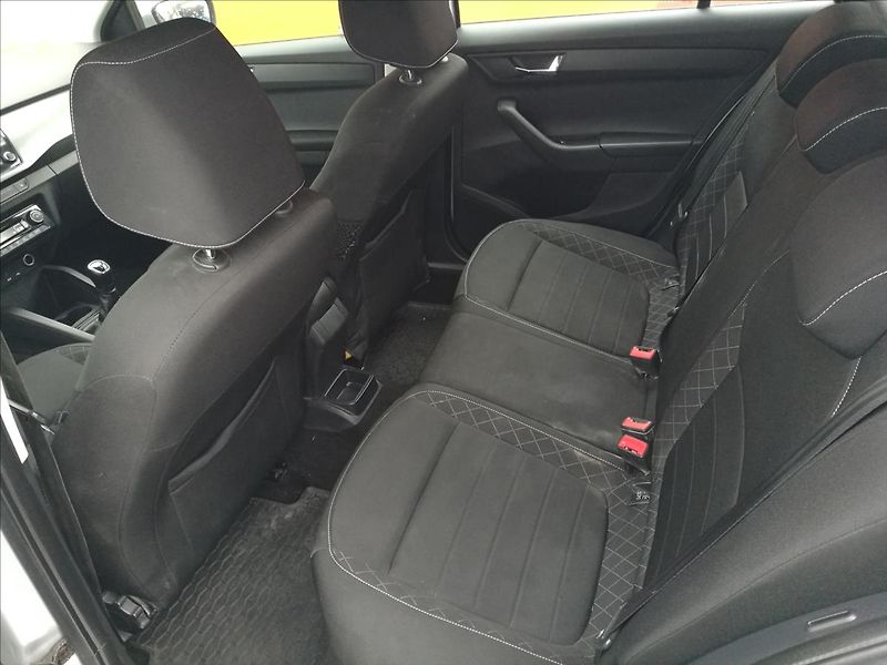 Škoda Fabia 1,4 TDI kombi - fotka 13 z 17