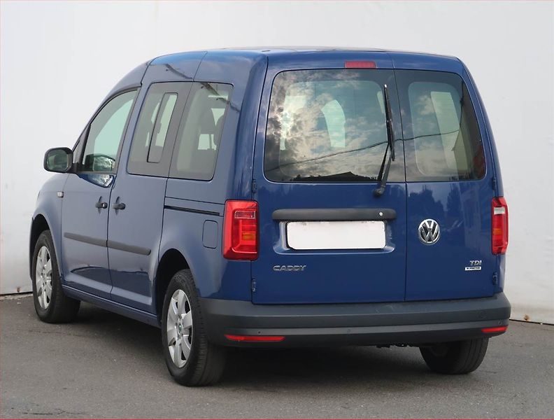 Volkswagen Caddy (2016) 2.0 TDI, 5Míst, ČR - fotka 4 z 18