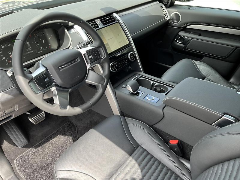 Land Rover Discovery (2026) 3,0 D250 LANDMARK AWD* - fotka 13 z 32