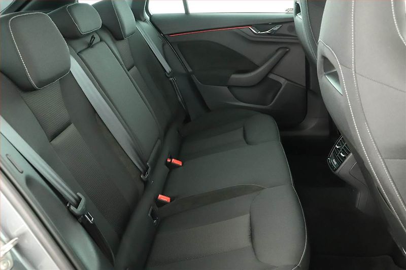 Škoda Scala (2024) 1.0 TSI, Drive, FullLed - fotka 7 z 14