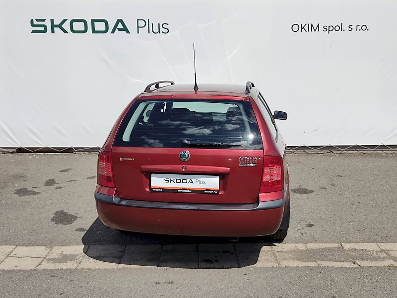 Škoda Octavia (2007) Combi Tour 1,9 Tdi 74Kw - fotka 25 z 27