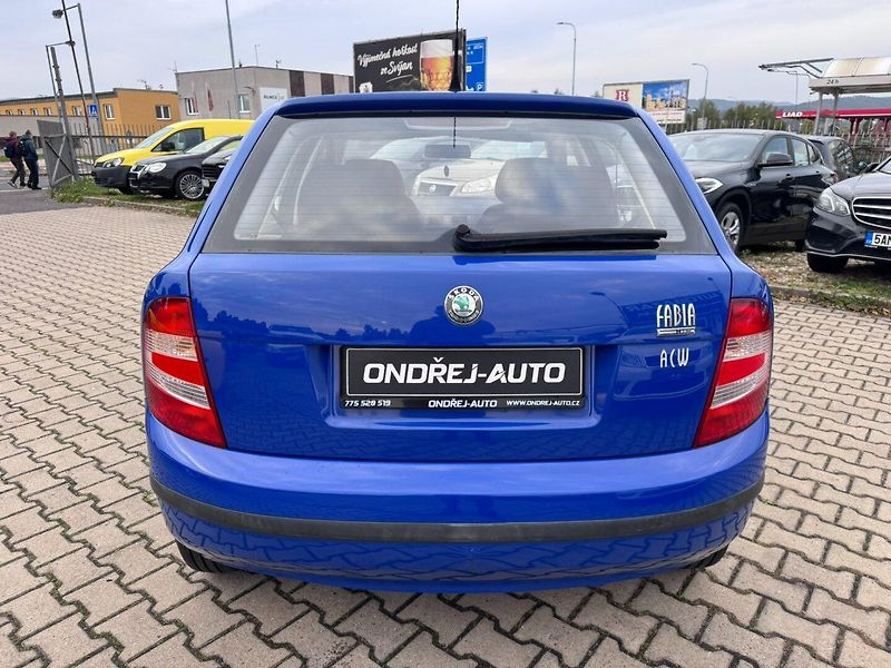 Škoda Fabia (2005) 1,2 HTP 40 KW STK - fotka 5 z 47