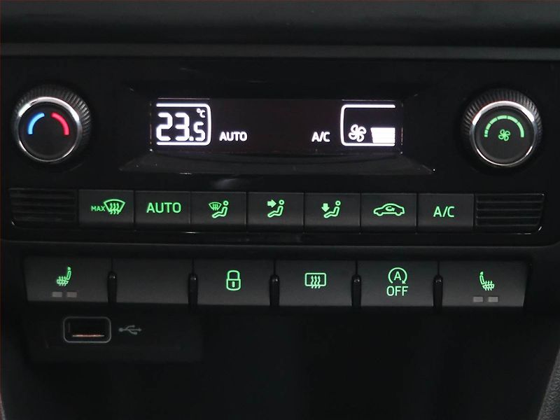 Škoda Rapid (2019) Style 1.0 TSI, Navi, Bi-Xenony - fotka 12 z 15