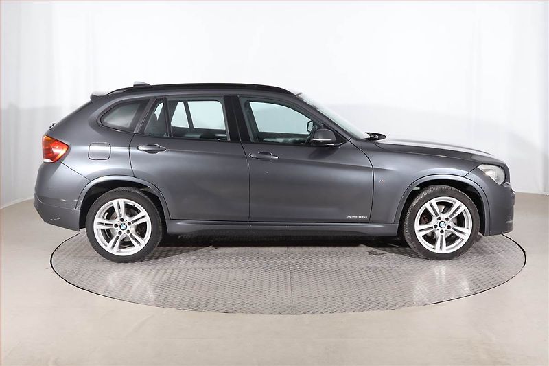BMW X1 (2014) M Sport xDrive18d, 4X4 - fotka 6 z 24