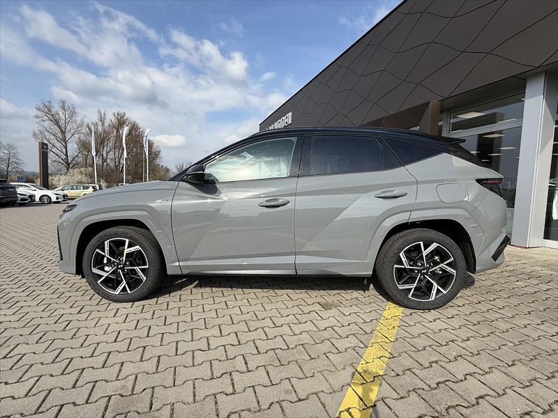 Hyundai Tucson (2026) 1,6 T-GDI 4x2 110 kW 6st. MT - fotka 2 z 12