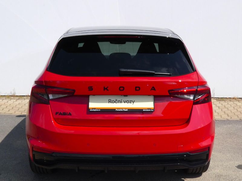 Škoda Fabia IV Monte Carlo 1.5 TSI /110kW - fotka 11 z 30