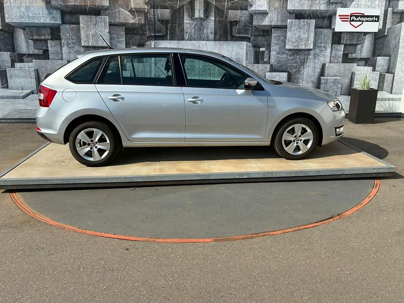 Škoda Rapid (2017) 1.2TSi, 81KW, VYHŘ. SEDADLA. - fotka 5 z 19