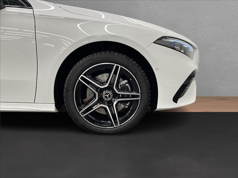Mercedes-Benz Třídy A 250e s hybridní technologií EQ - fotka 22 z 22