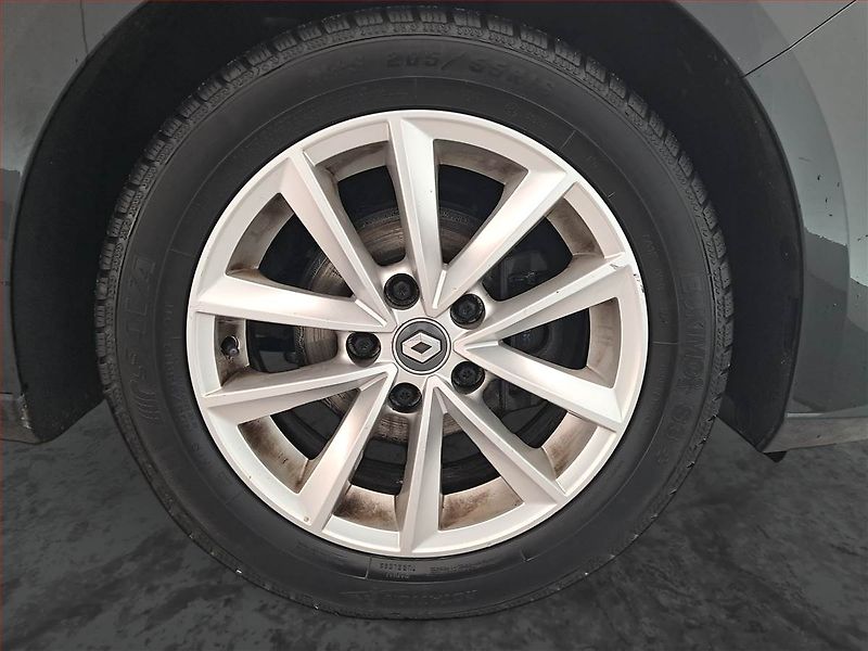 Renault Mégane (2017) 1.6 SCe, ČR,1.maj, Tempomat - fotka 15 z 16