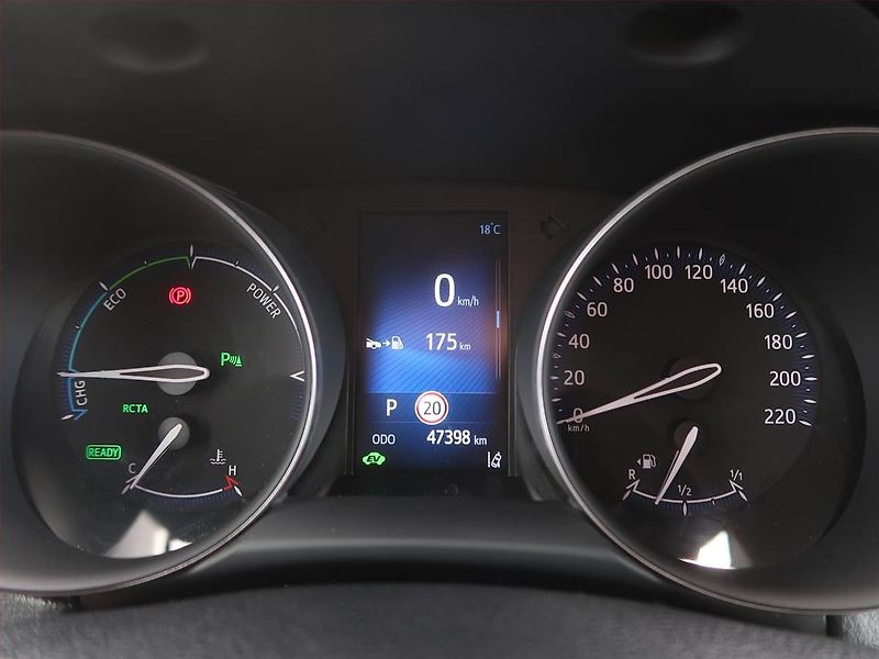 Toyota C-HR (2018) 1.8 Hybrid - fotka 11 z 16