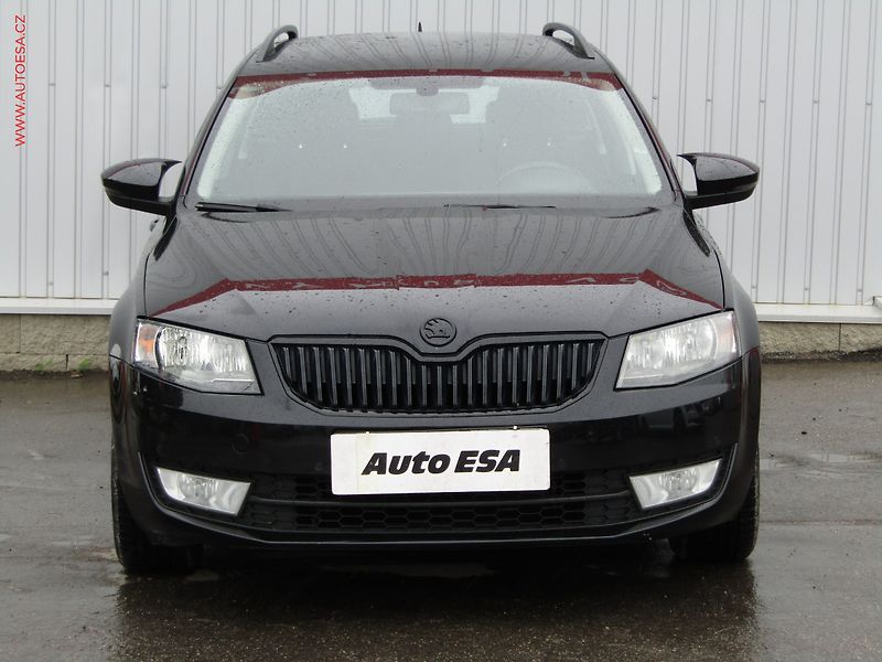Škoda Octavia (2015) 2.0 TDi, ČR, Navi, AC - fotka 2 z 18