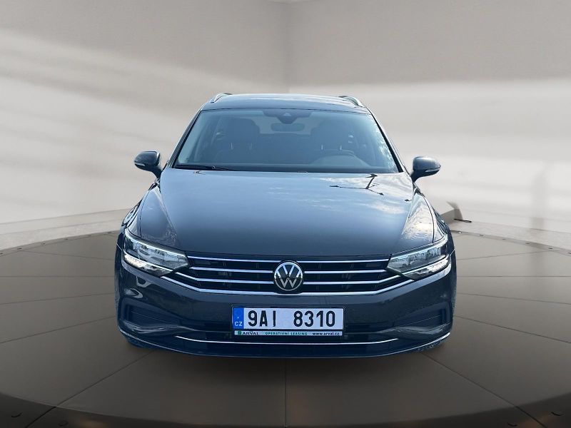 Volkswagen Passat Variant (2022) BUSINESS EVO 1.5TSI 110kW CZ  - fotka 2 z 11