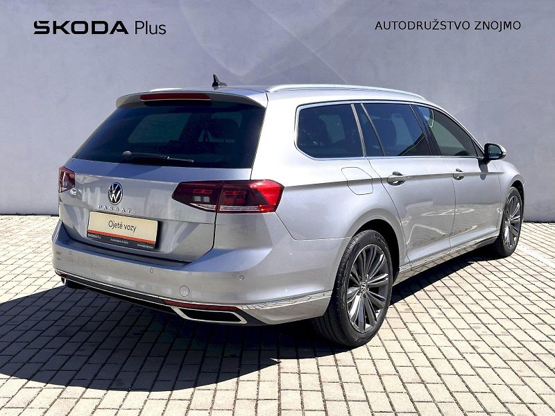 Volkswagen Passat (2020) VARIANT  1,5TSi 110kW DSG7 Ele - fotka 2 z 25