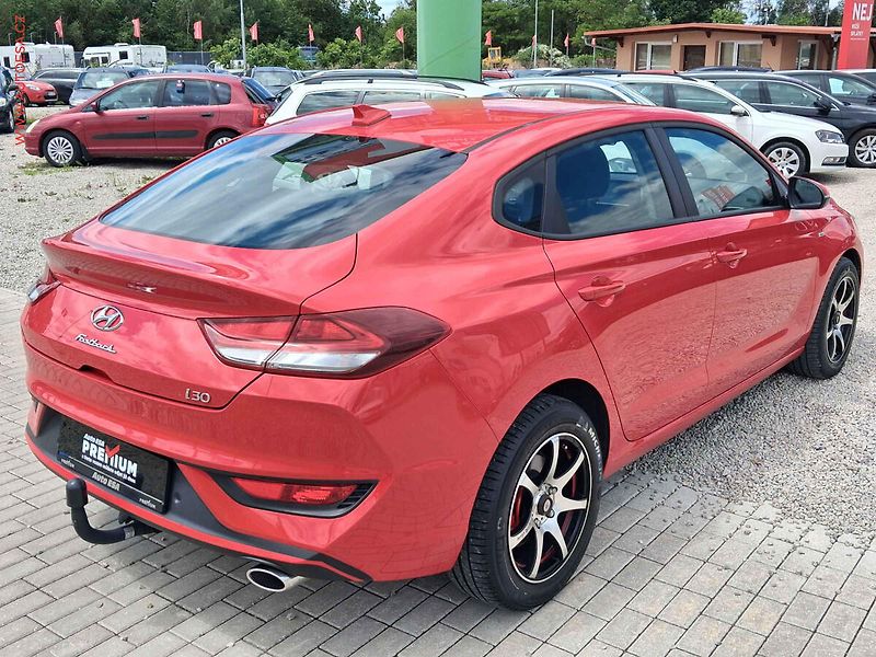Hyundai i30 (2020) 1.5 T-GDi, 1.maj,ČR, AC, TZ - fotka 4 z 24