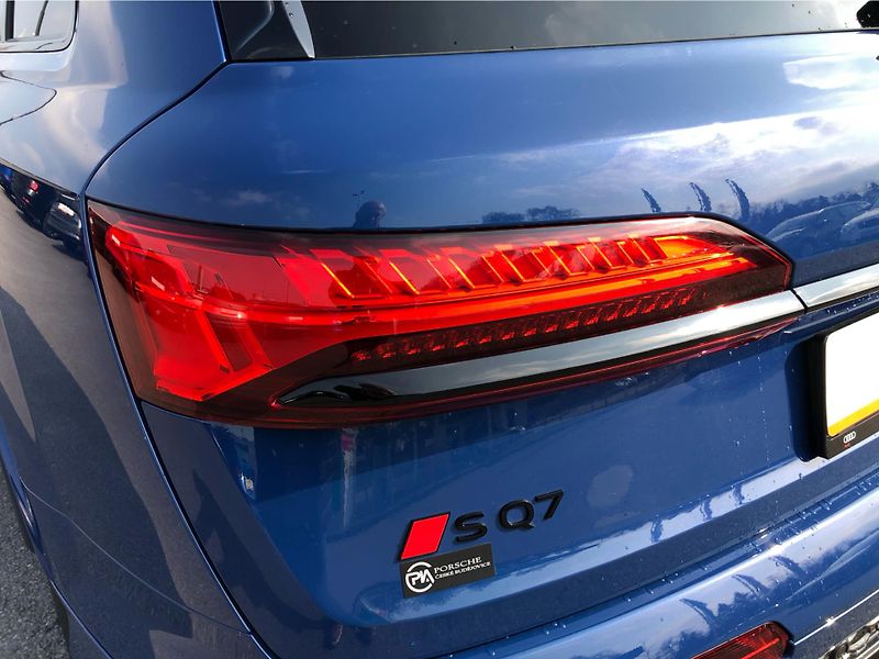 Audi SQ7 4.0 TFSI - fotka 27 z 30