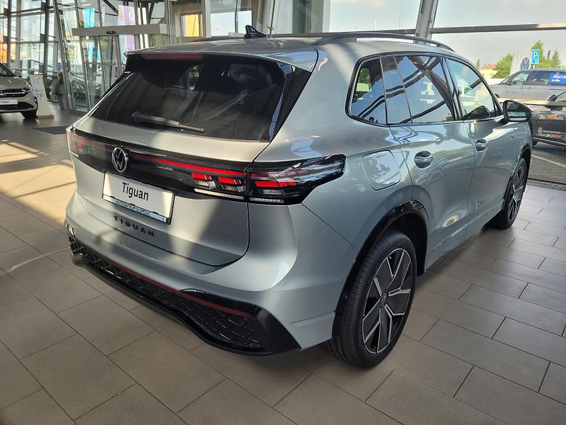 Volkswagen Tiguan (2026) R-Line 2,0 TDI 142 kW 4x4 - fotka 3 z 8