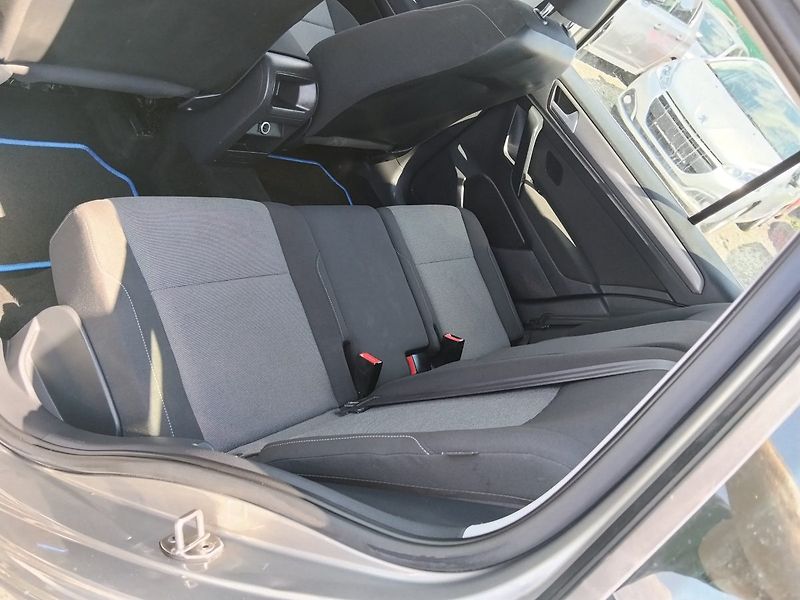 Volkswagen Golf Sportsvan (2015) - fotka 18 z 27