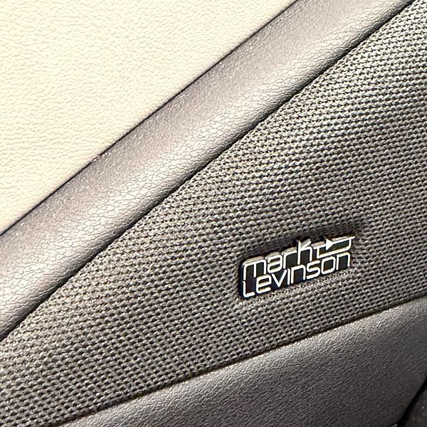 Lexus TX 550h+ (2025) 3.5 V6 Plug-in Hybrid - fotka 31 z 41