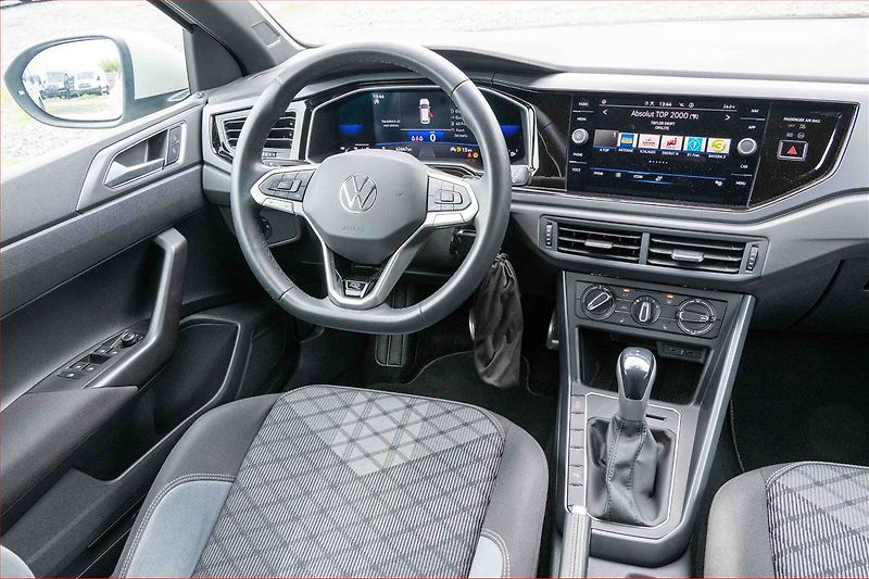 Volkswagen Taigo (2022) R-Line 1.0 TSI - fotka 7 z 16