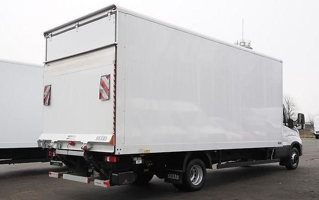 Iveco (2024)  DAILY 70 C 18  6,1m BOX + HČ  - fotka 4 z 10
