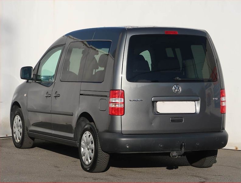 Volkswagen Caddy (2011) 1.2 TSI, 5Míst, 1Maj - fotka 4 z 16