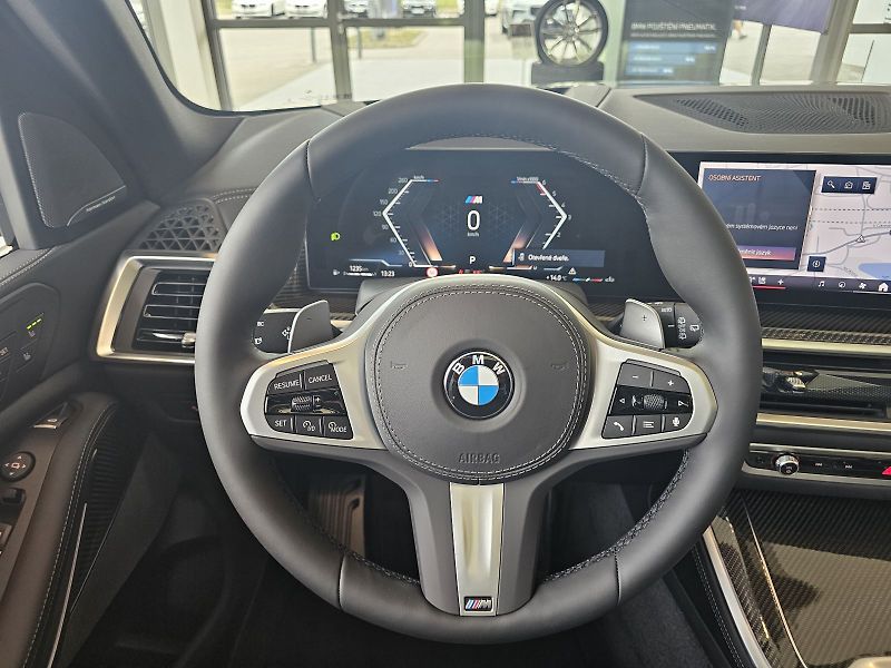 BMW X5 xDrive30d - fotka 23 z 38