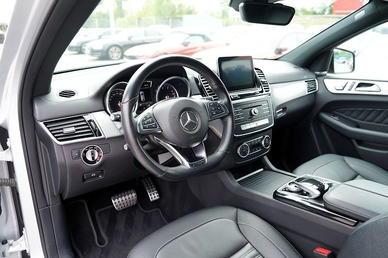 Mercedes-Benz GLE 43 AMG 4Matic/9AT/370PS/DPH - fotka 26 z 43