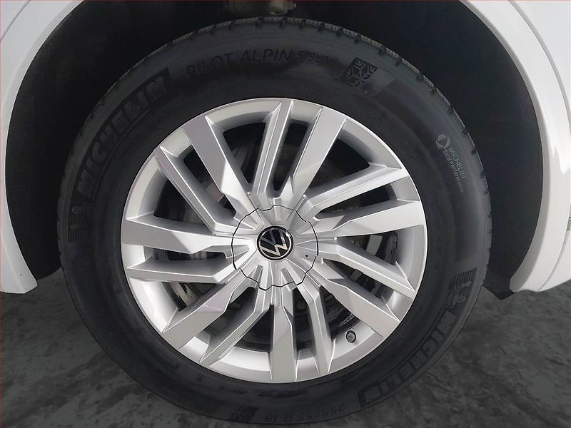 Volkswagen Touareg (2021) 3.0 TDI - fotka 15 z 22