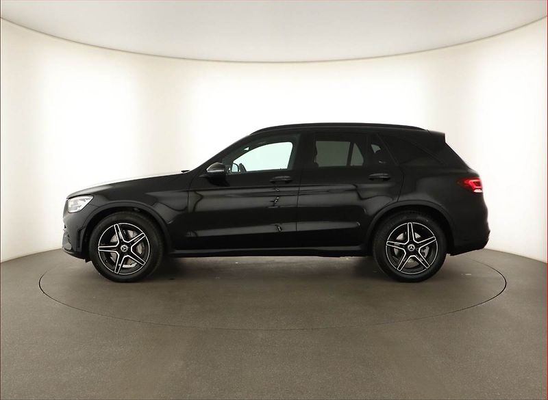 Mercedes-Benz GLC (2021) 220 d 4MATIC - fotka 3 z 17
