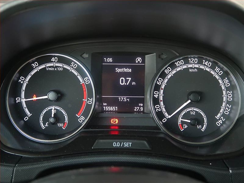 Škoda Fabia (2022) Ambition 1.0 TSI, ČR,1.maj - fotka 10 z 16