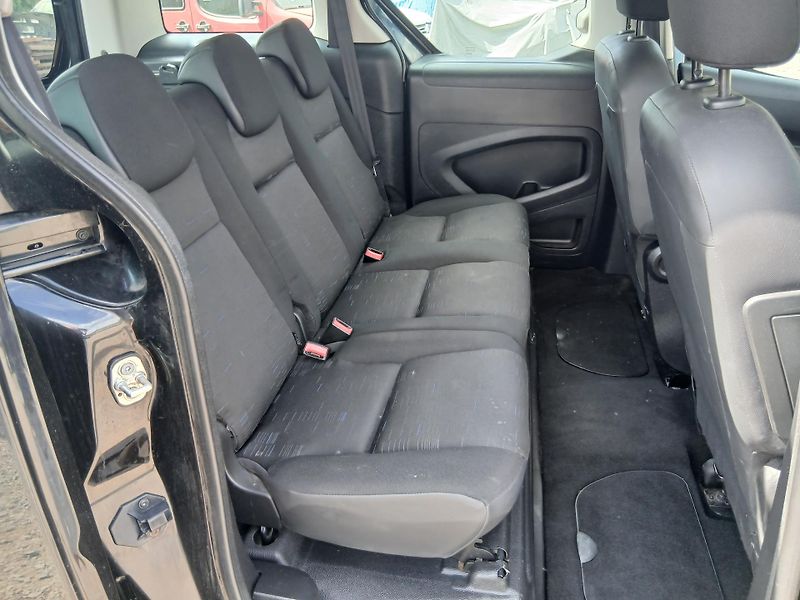 Citroën Berlingo 1.6 , tažné, klima - fotka 23 z 26