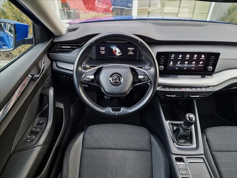 Škoda Octavia 2.0TDI,původ ČR,1.Maj,2x kola - fotka 12 z 50