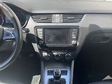 Škoda Octavia (2017) 1.4 TSi, Style, bixen, navi - náhled 12