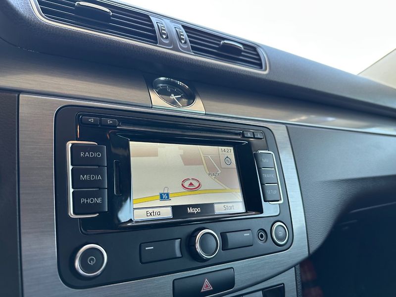 Volkswagen Passat (2013) 2.0TDi DSG, NAVI, EL. KUFR, - fotka 9 z 16