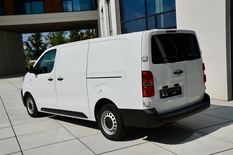 Opel Vivaro COMFORT L3H1 2.8T 1 MAJITEL  - fotka 6 z 36