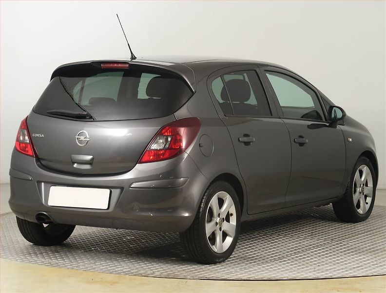 Opel Corsa (2011) 1.2, ČR,1.maj, Serv.kniha - fotka 5 z 16