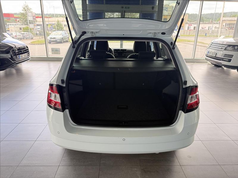 Škoda Fabia 1,2   TSI 66kW,WEBASTO - fotka 22 z 24